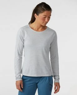 Stio Women's Icefloe Tech Tee LS -Deals STIO Store W Icefloe Tech LS Quiet Gray 1